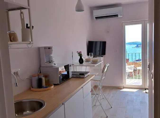 Ida View Apartament *