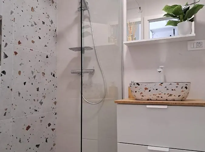 Ida View * 赫瓦尔